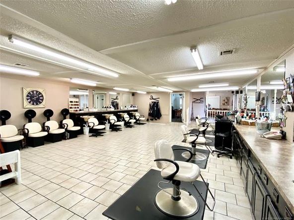 405 N Eufaula Ave, Coweta, OK 74429
